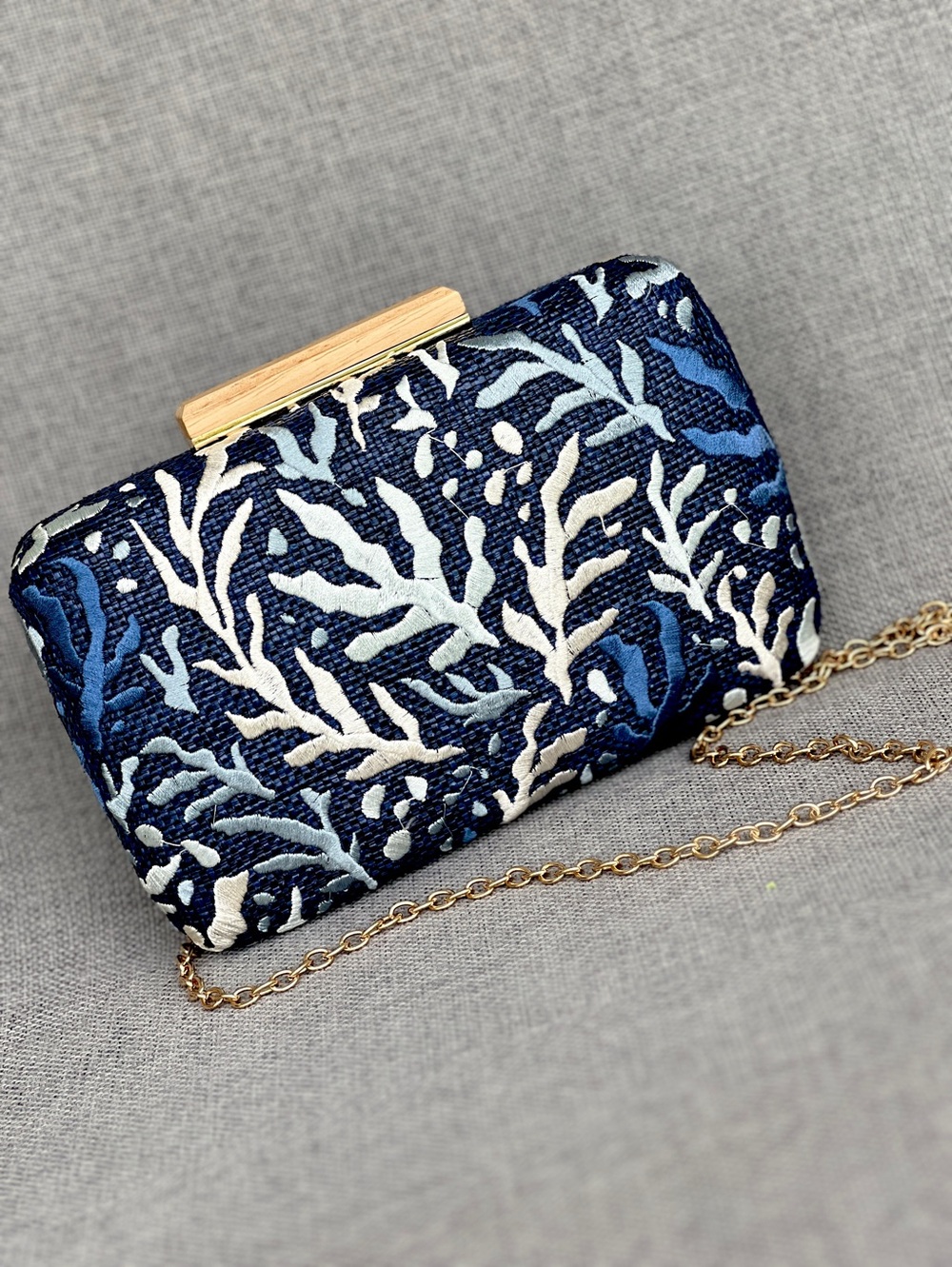 SHIRALEAH Minaudiere clutch on chain nautical sea marine motifs blue NWT